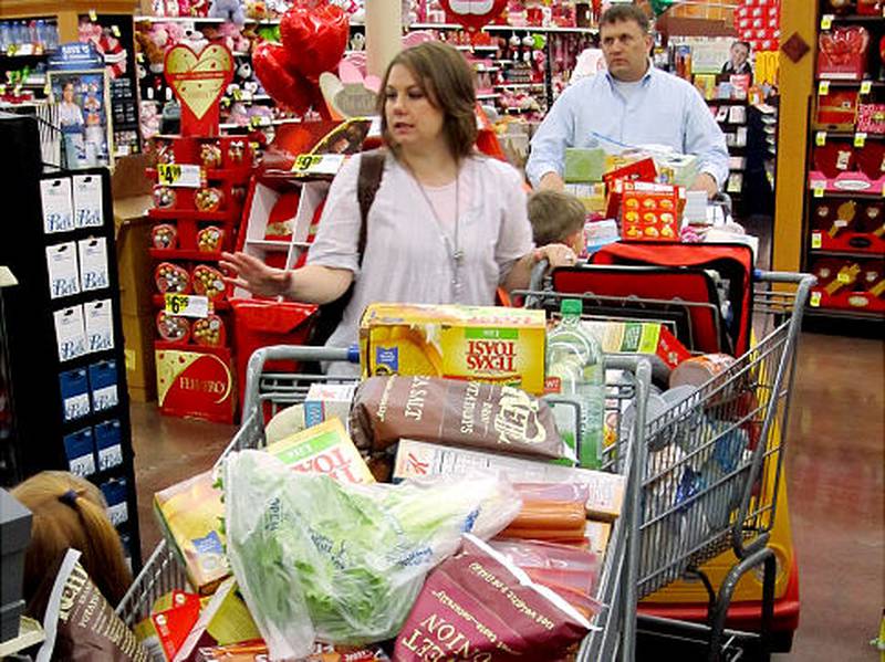 Tiffany Ivanovsky uses her coupon clipping skills while shopping with her family on the new TLC reality show 'Extreme Couponing'.