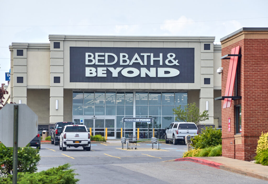 Bed Bath & Beyond storefront