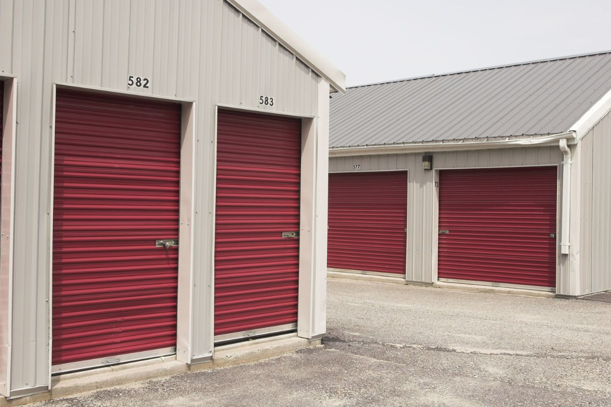 how-to-make-money-in-the-booming-self-storage-industry