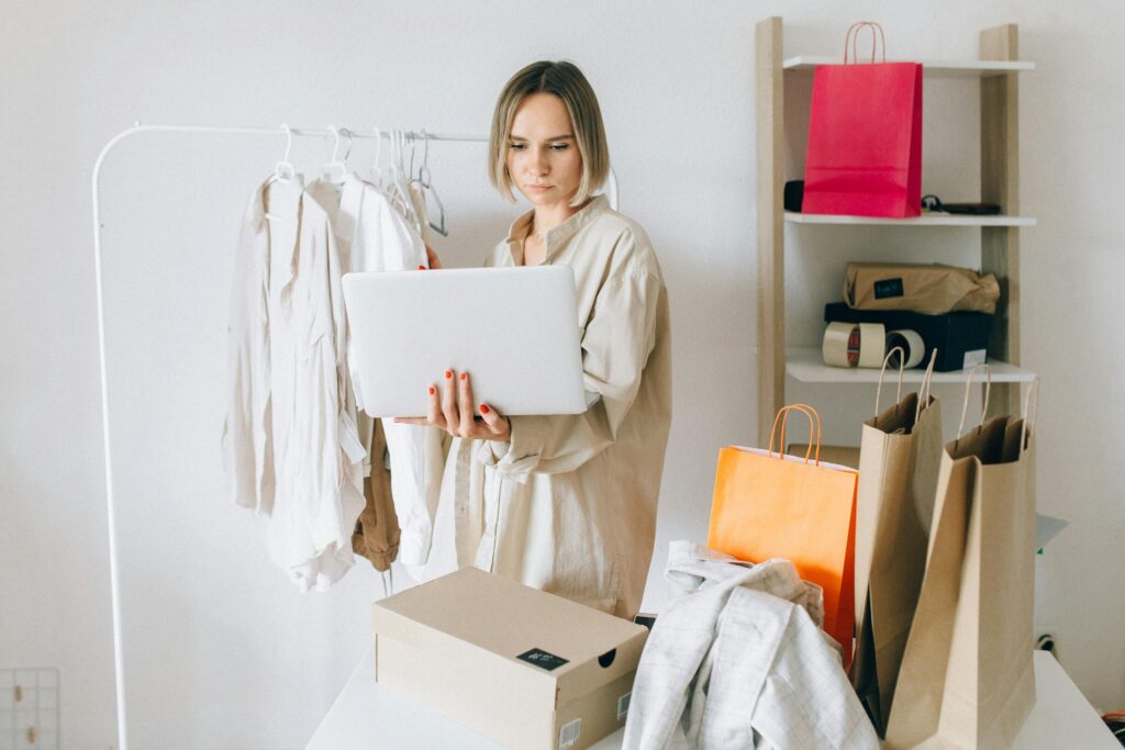 woman working on how to start an online boutique