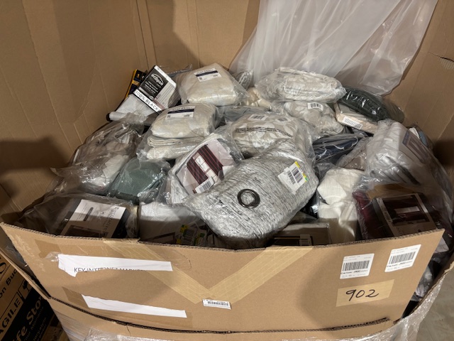 JCPenney liquidation curtains in a gaylord